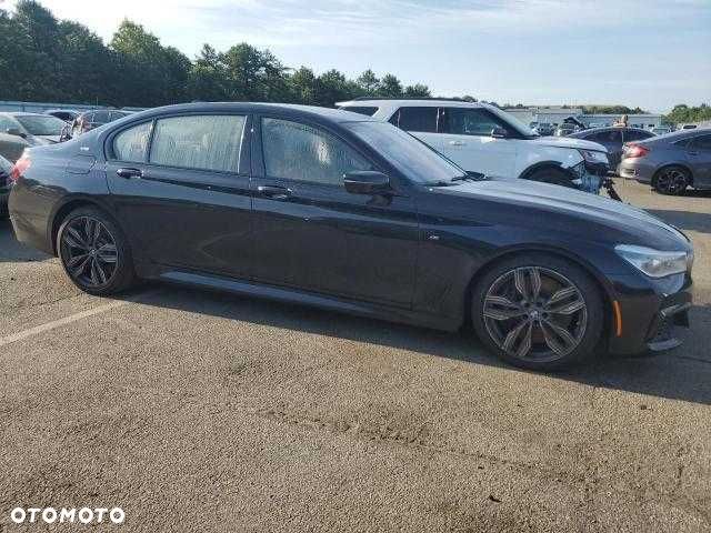 BMW 7 Series M760i xDrive 2018, 6.6L AWD, części USA - 3