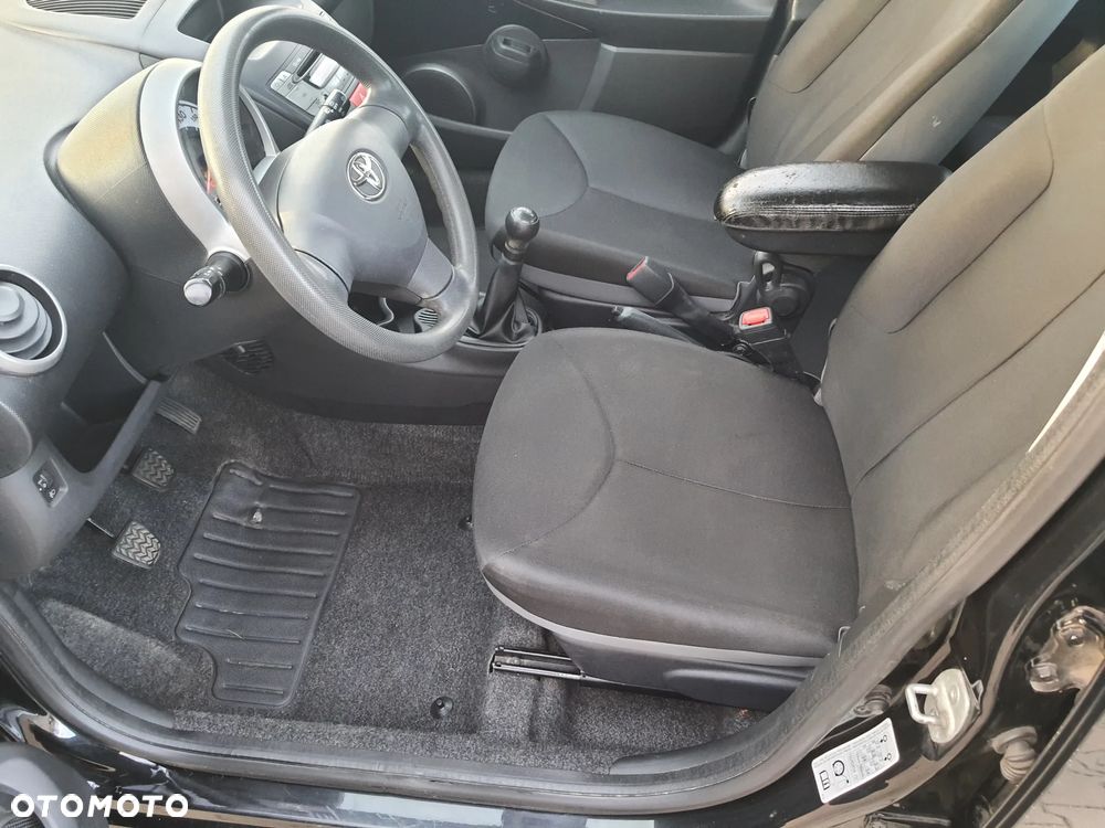 Toyota Aygo - 13