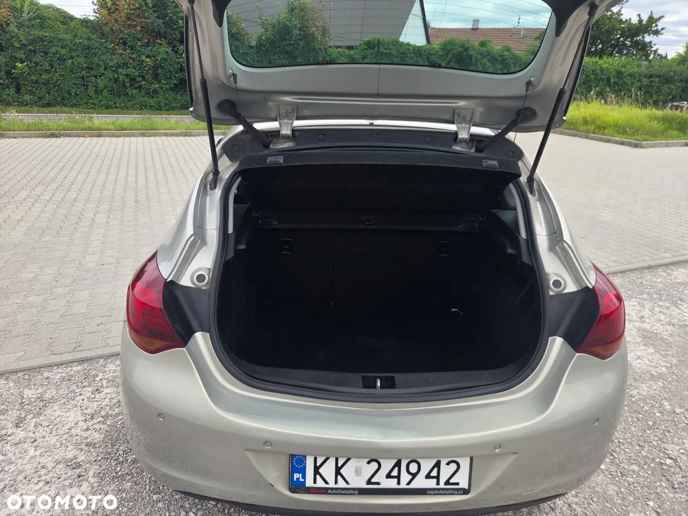Opel Astra - 33