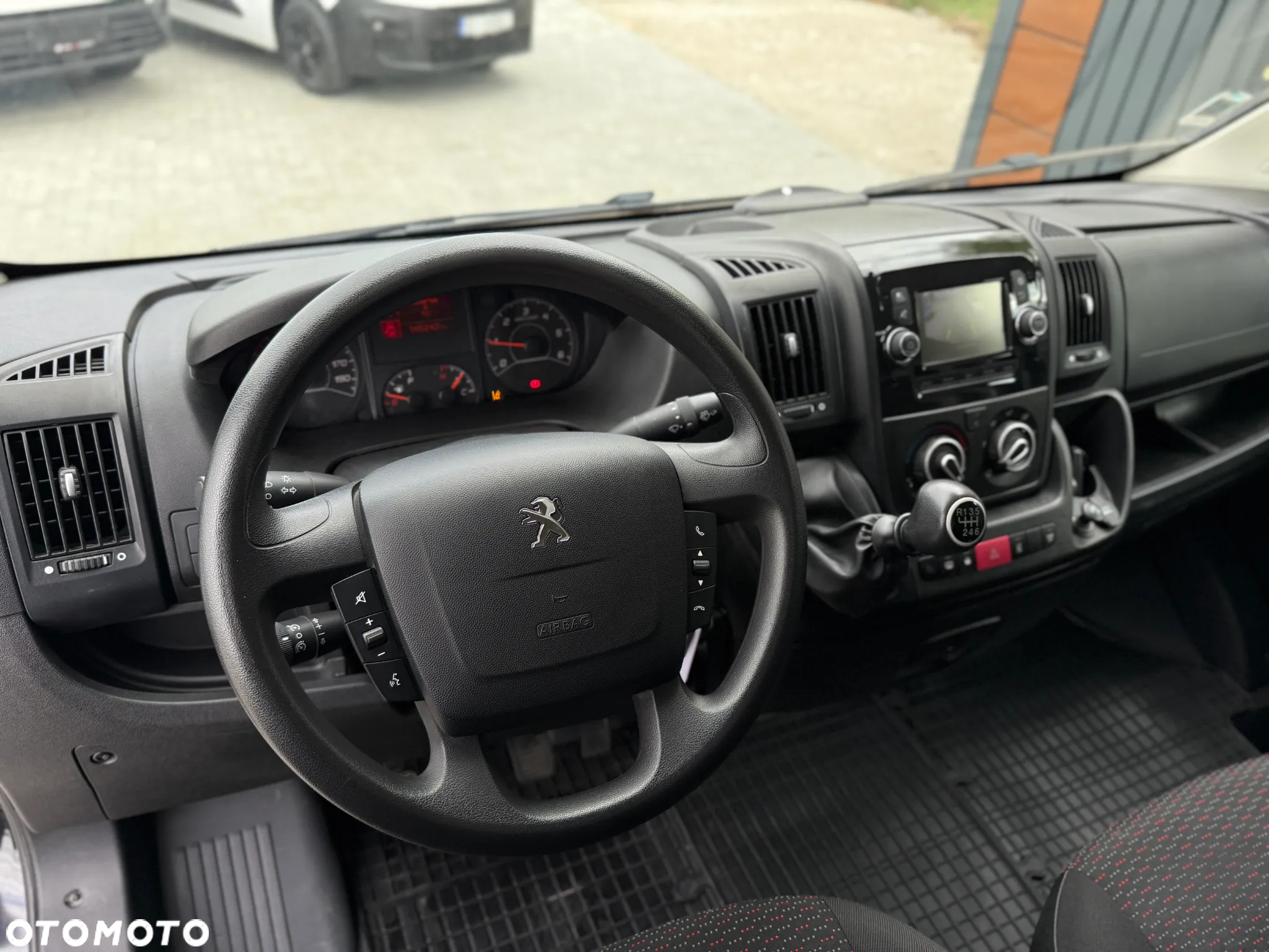 Peugeot Boxer 2.2 165KM / L3 H3 / 145.000KM / Czarny / ZAREJESTROWANY - 23
