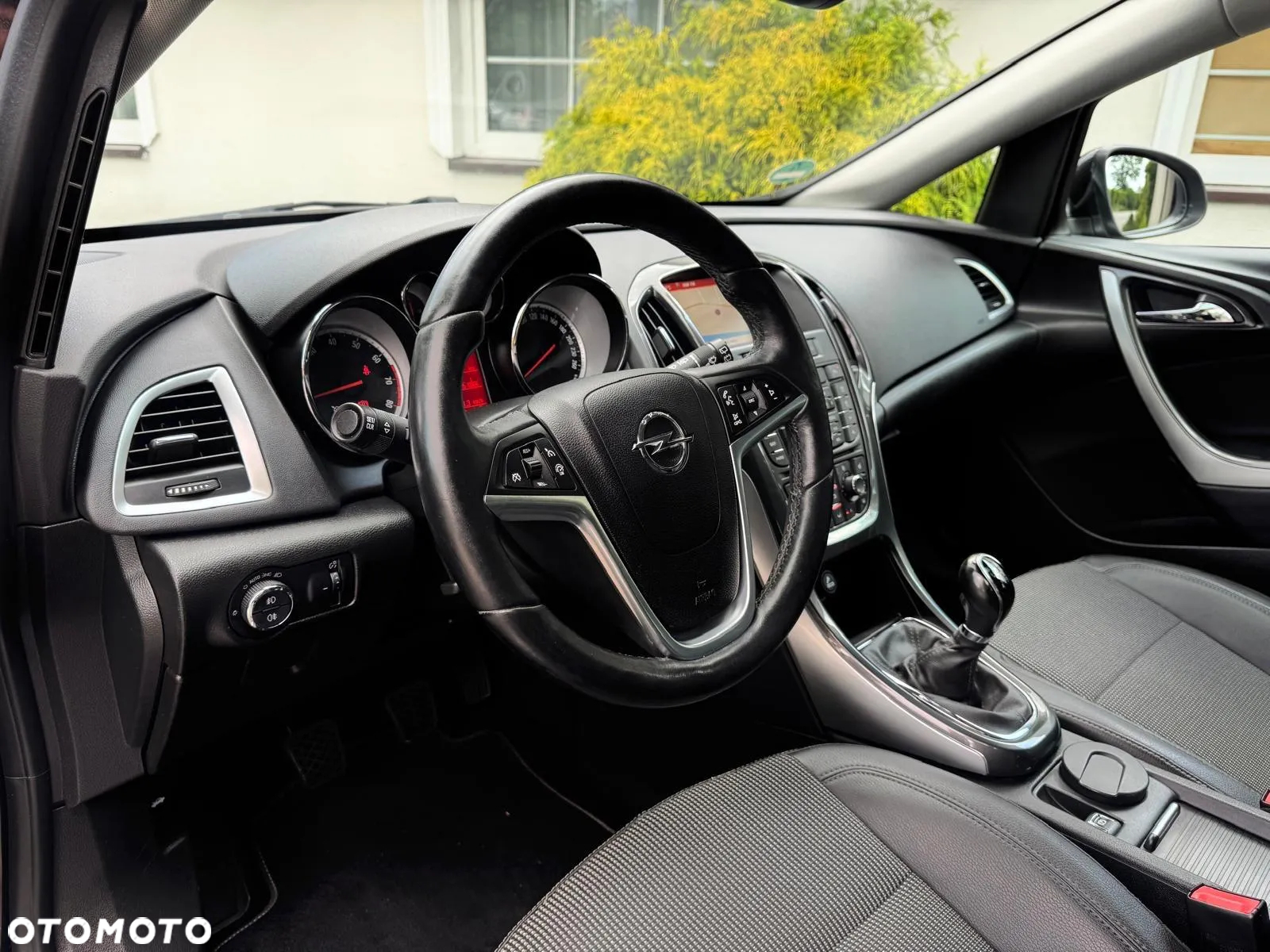 Opel Astra 1.4 Turbo Cosmo - 28
