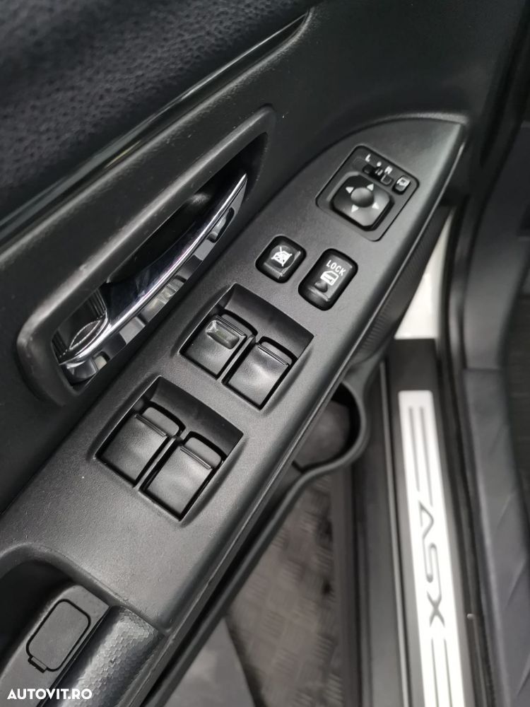 Mitsubishi ASX 1.8 DI-D 4WD Instyle - 12