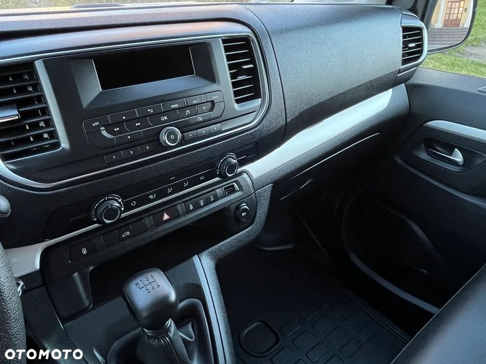 Opel Vivaro - 25