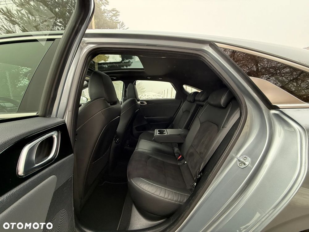 Kia ProCeed 1.4 T-GDI OPF GT LINE - 24