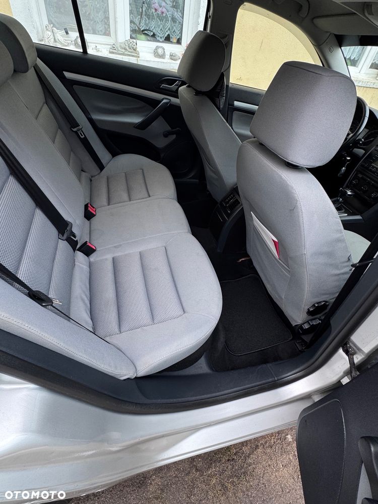 Skoda Octavia 2.0 FSI Ambiente Tiptr - 19
