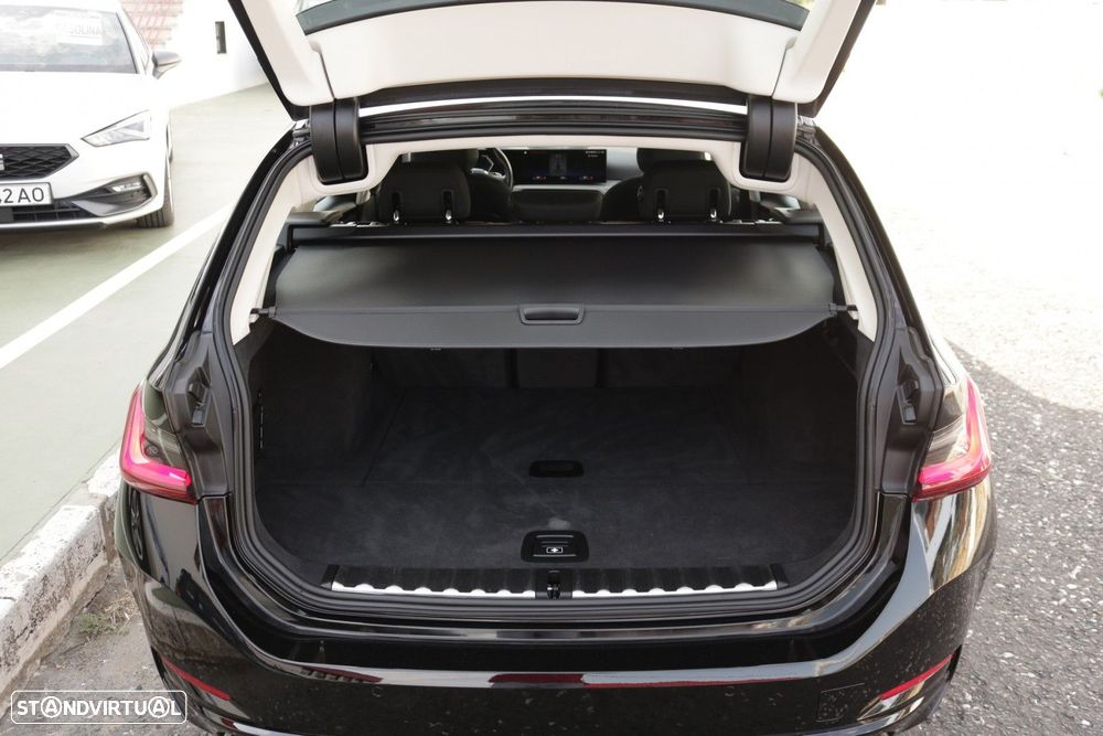 BMW 318 d Auto - 16