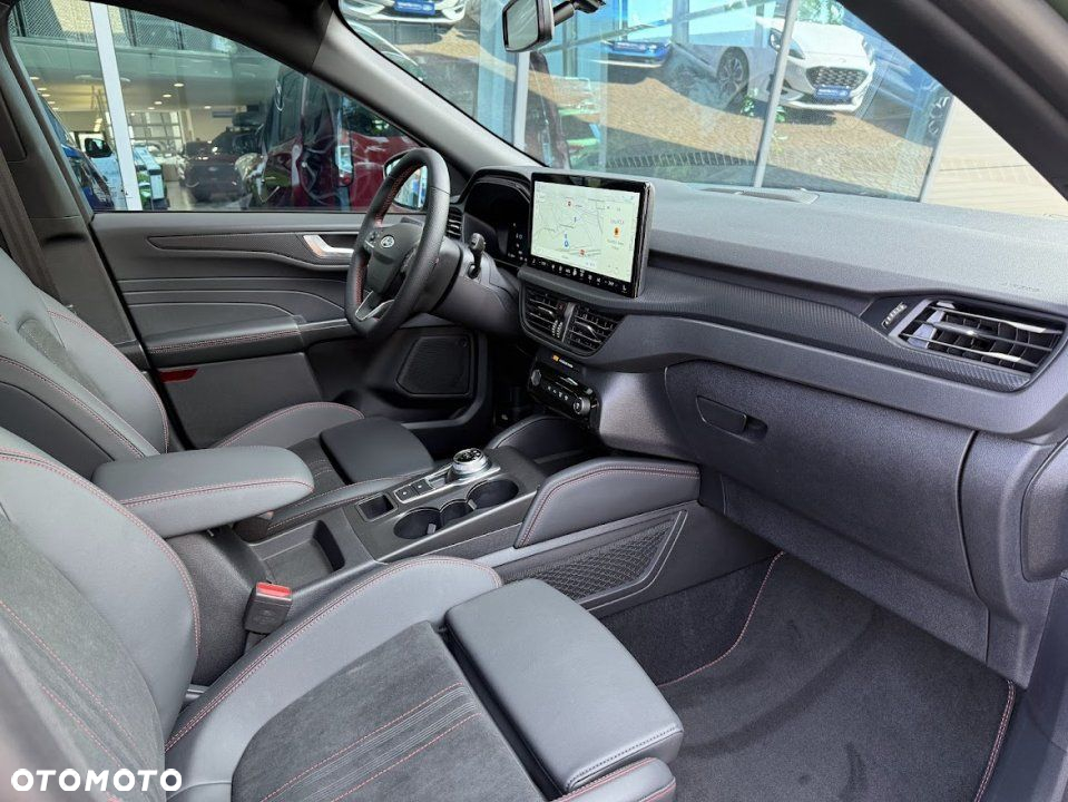 Ford Kuga - 12