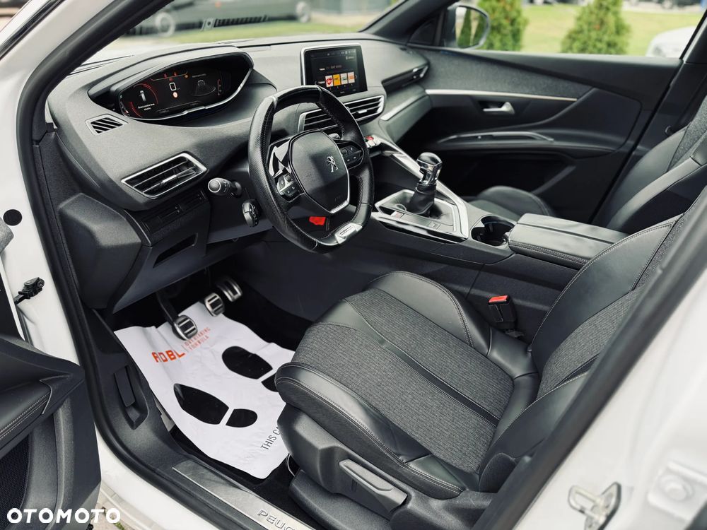 Peugeot 5008 1.6 BlueHDi Allure 7os - 17