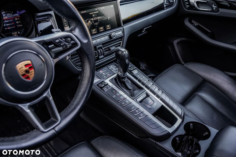 Porsche Macan - 23