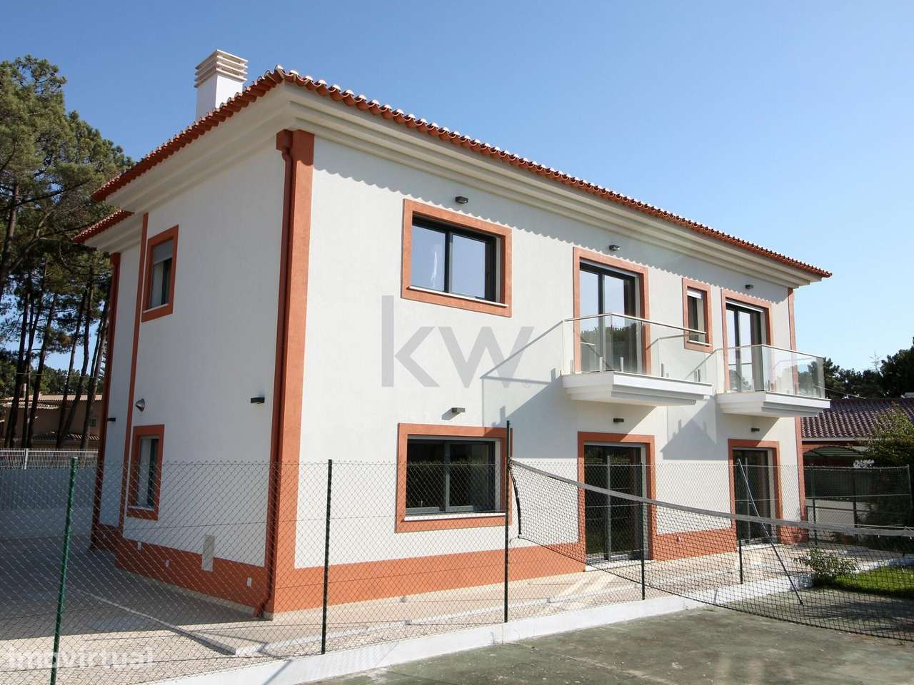 10% yield - Moradia independente T11 com piscina, campo de jogos, em l - Grande imagem: 3/60