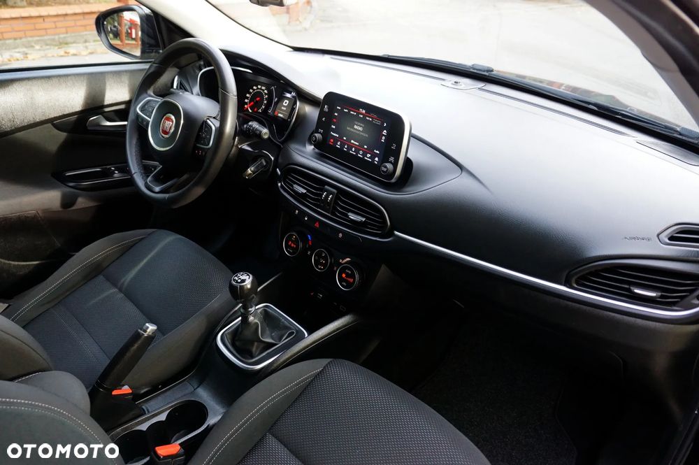 Fiat Tipo 1.4 T-Jet Business Line - 27