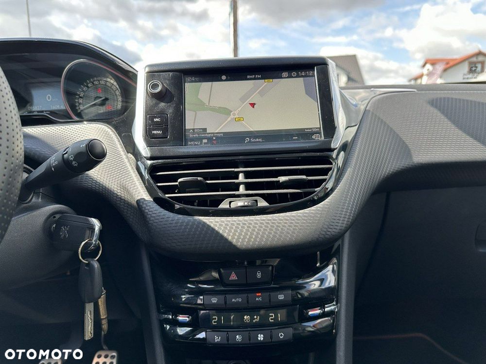 Peugeot 2008 BlueHDi FAP 120 STOP & START GT-Line Edition - 17