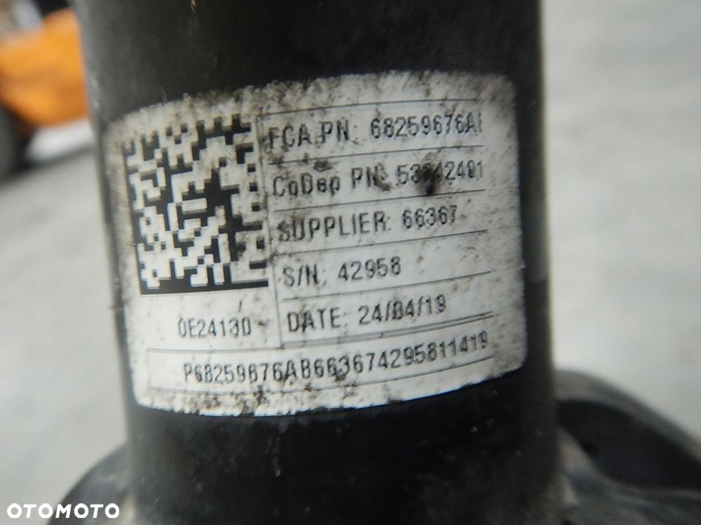mcpherson zwrotnica amortyzator prawy przód jeep compass ii 68259676ab - 5