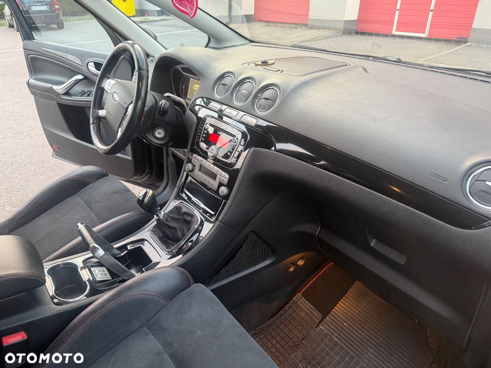 Ford S-Max - 30