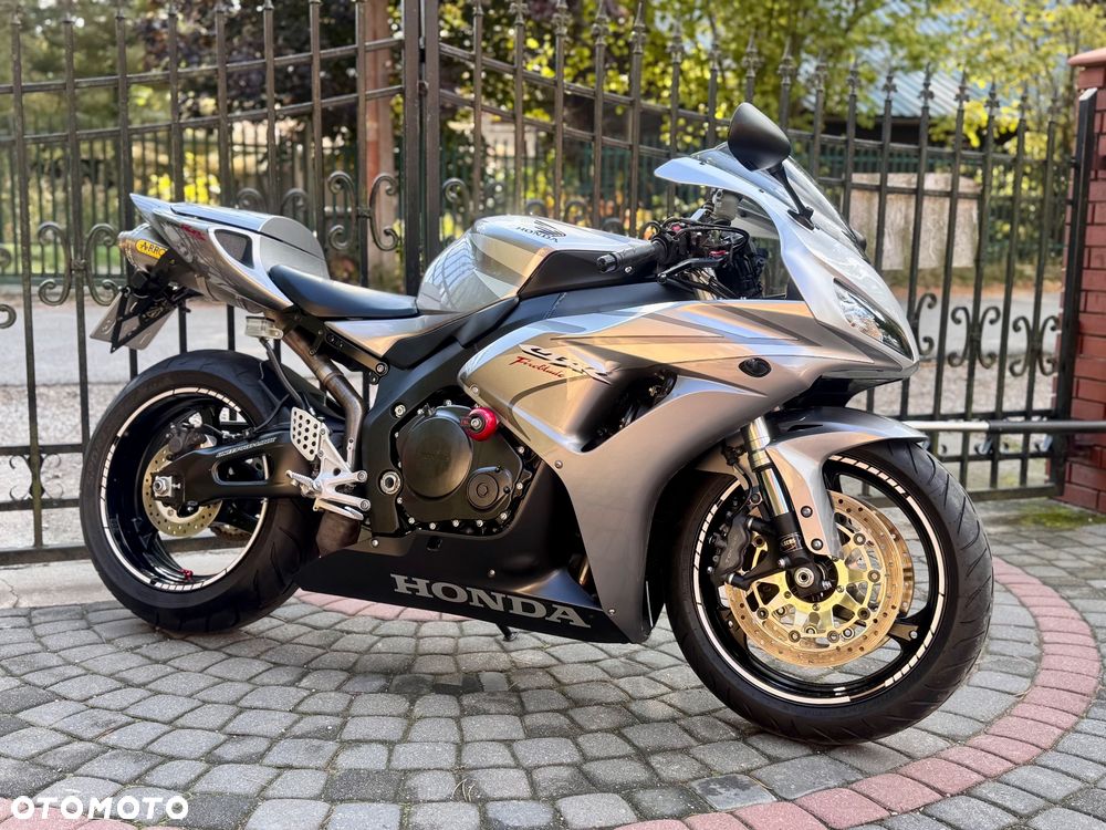 Honda CBR - 2
