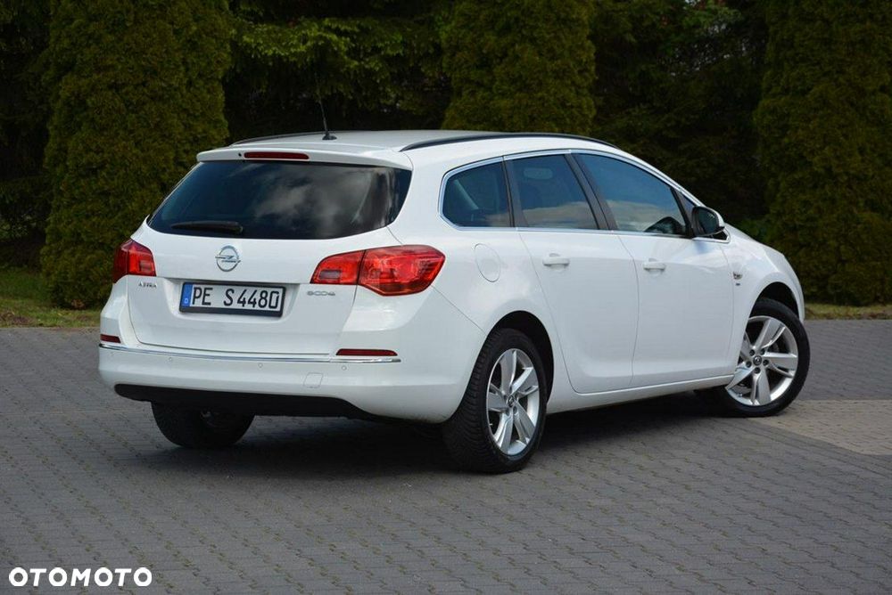 Opel Astra 1.4 Turbo Cosmo - 13