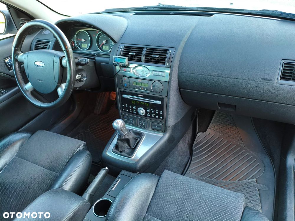 Ford Mondeo 2.2 TDCi Titanium X - 6