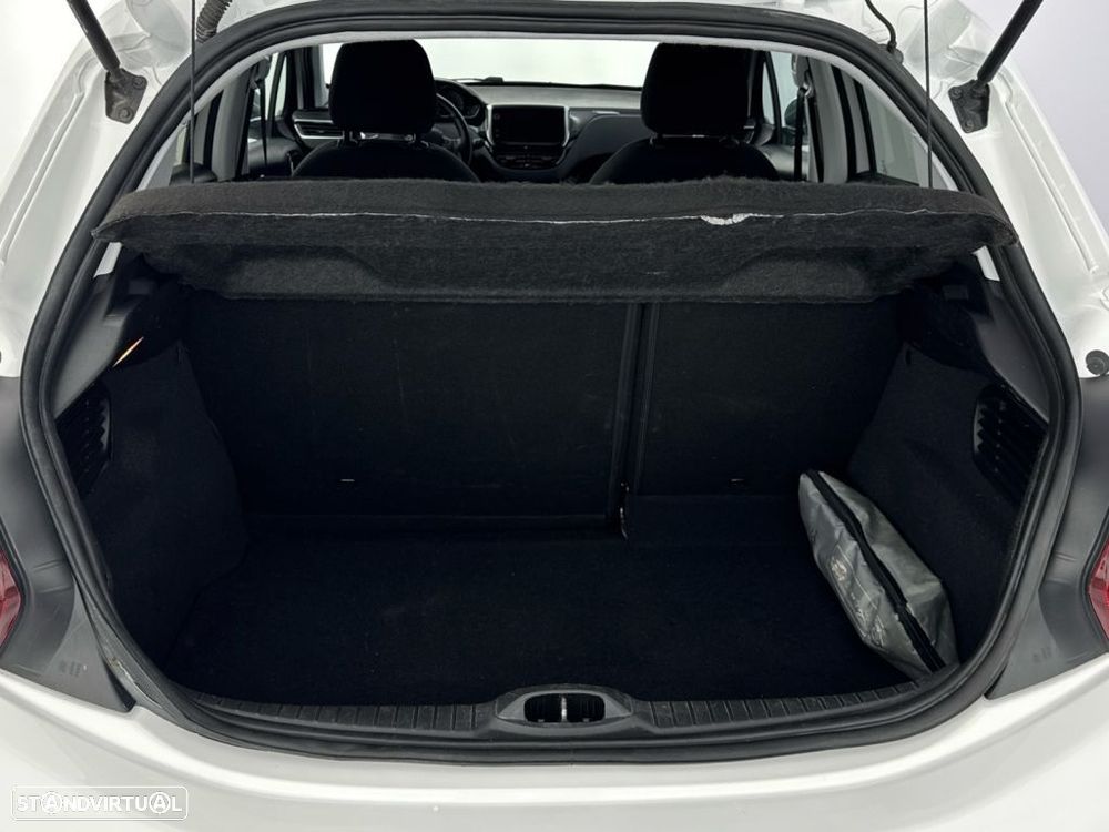 Peugeot 208 1.2 PureTech Allure - 13