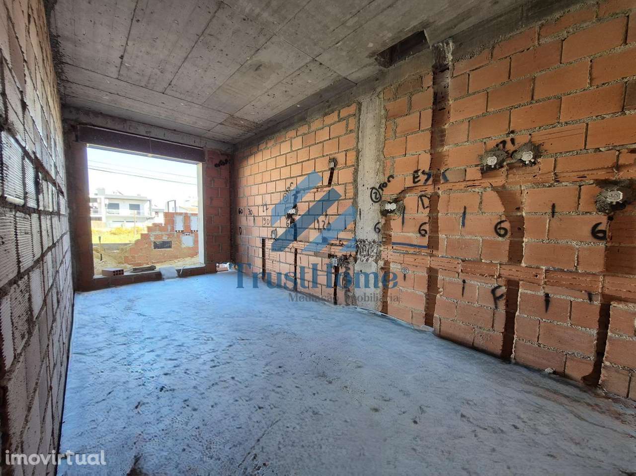 Moradia T4 Nova Piscina em Redondos Fernão Ferro - Grande imagem: 3/41