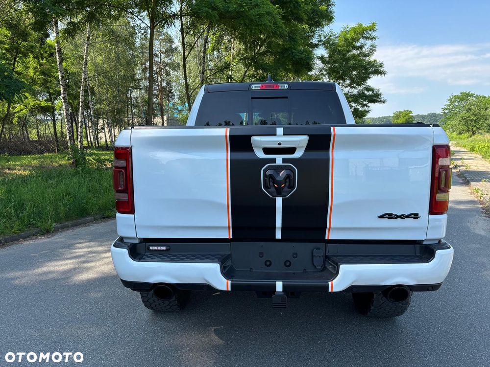 Dodge RAM - 17