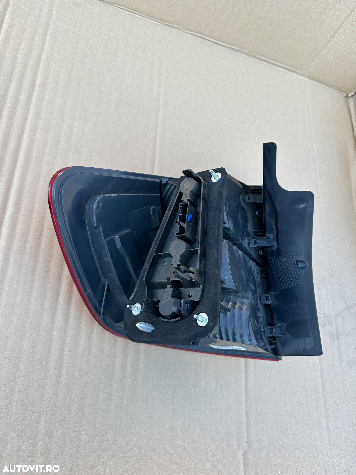 Stop partea dreapta BMW X1 an 2010 cu defect - 4