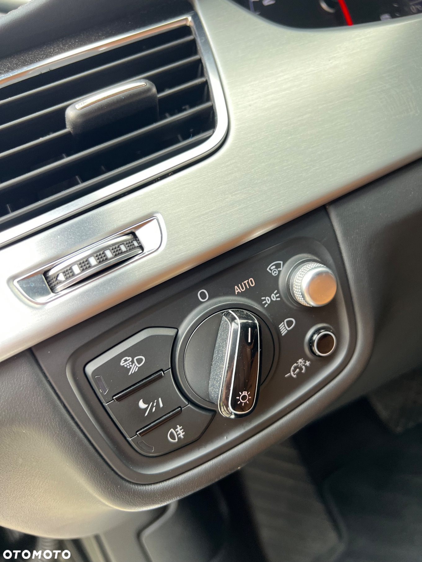 Audi A8 4.2 TDI DPF (clean diesel) quattro tiptronic Lang - 38