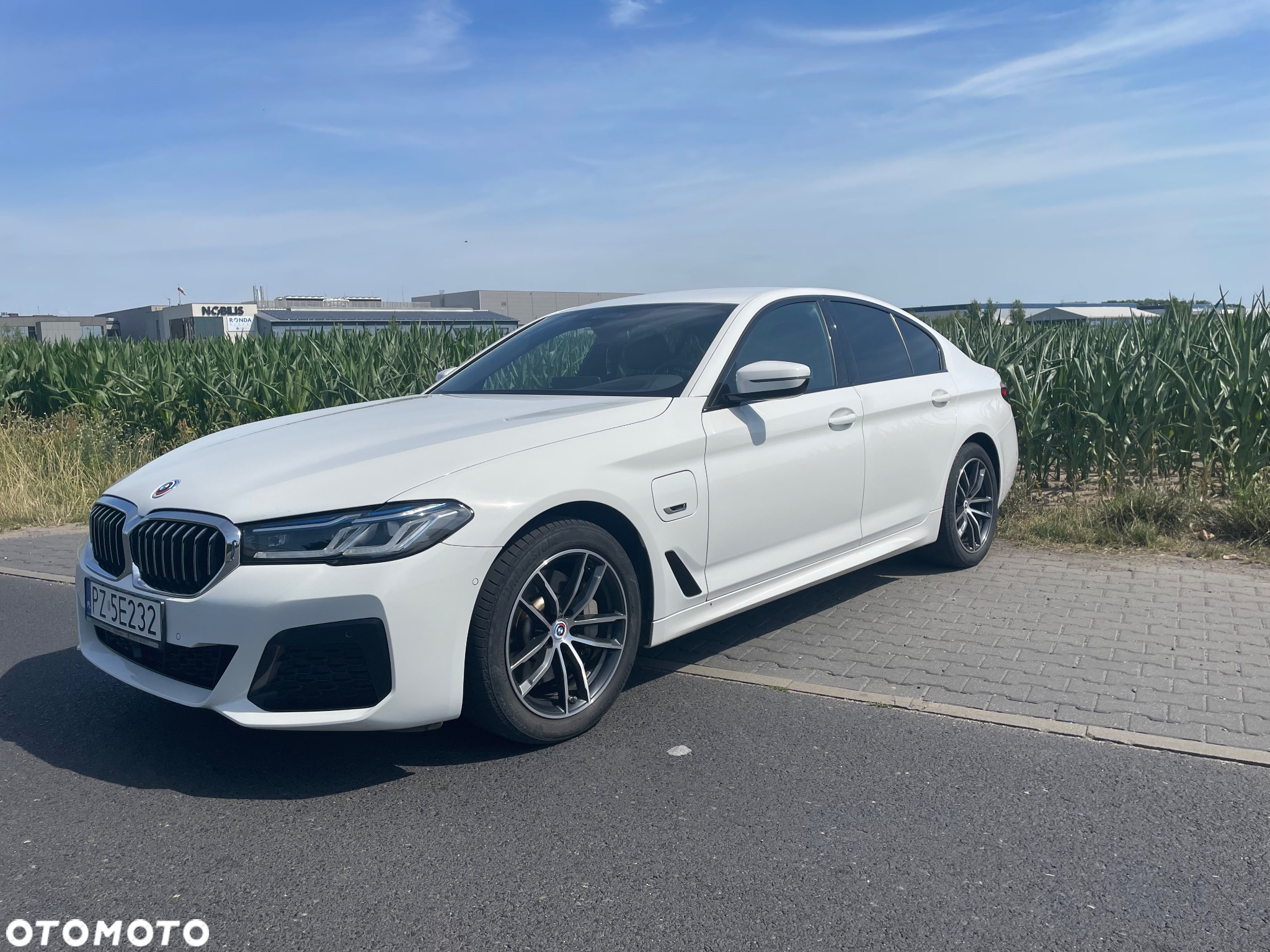 BMW Seria 5 530e - 5