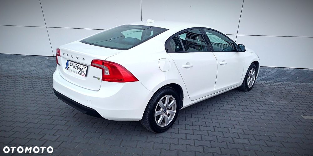 Volvo S60 D2 Edition - 9
