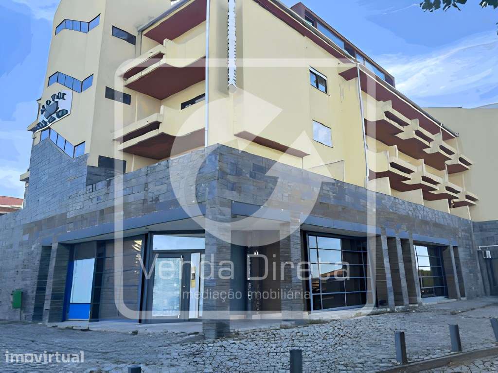Loja Comercial com 512 M² no Edifício do Hotel Vale do Côa | Vila N... - Grande imagem: 3/12
