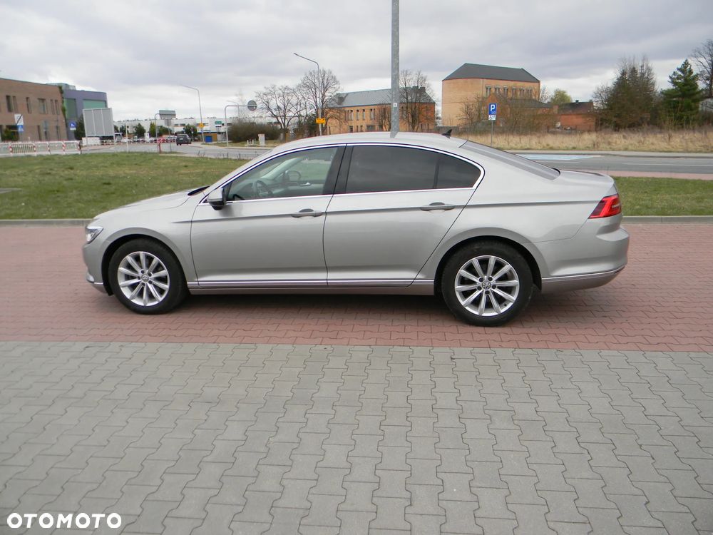 Volkswagen Passat 1.8 TSI BMT Comfortline - 4