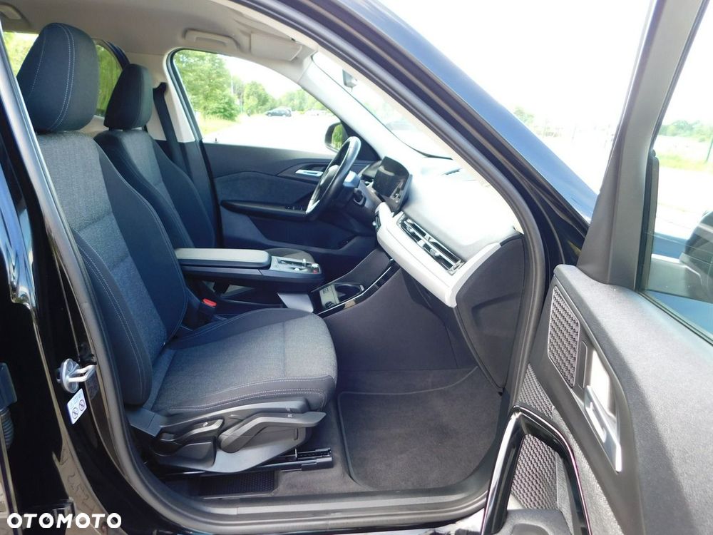 BMW X1 sDrive18d Business Edition - 11
