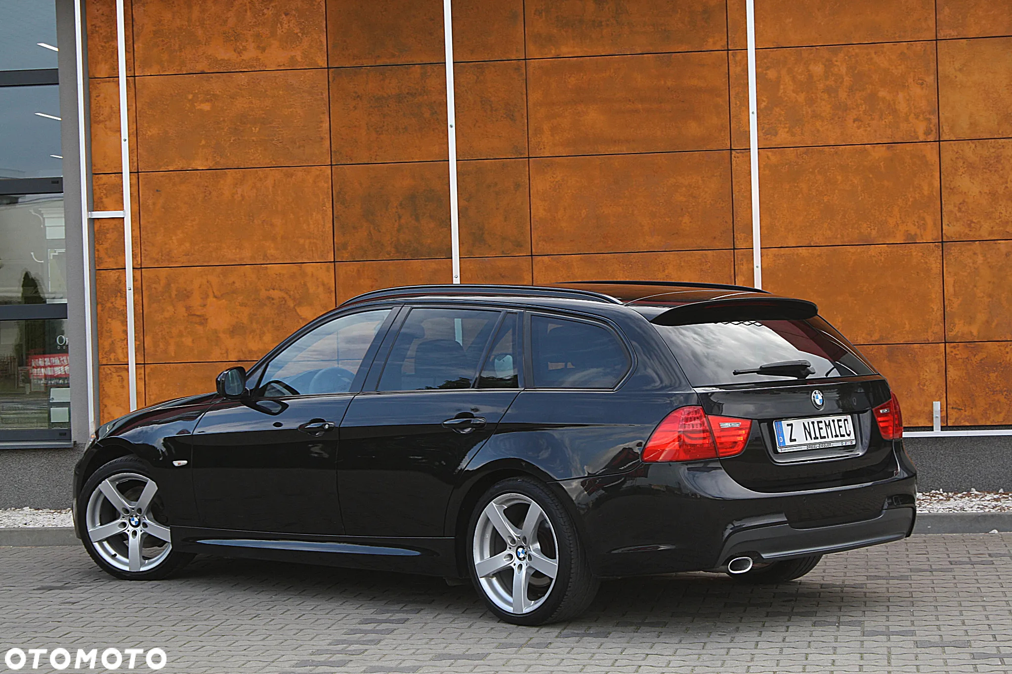 BMW Seria 3 320d Touring Sport-Aut Sport Line - 16