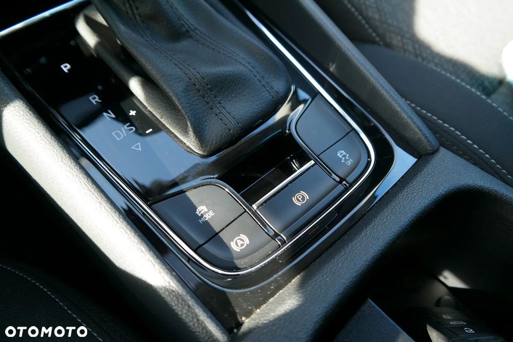 Skoda Karoq 1.5 TSI ACT Style DSG - 33