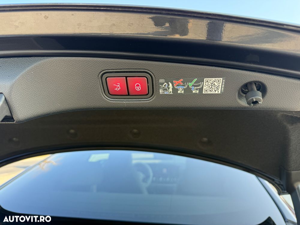 Mercedes-Benz E 220 d - 22