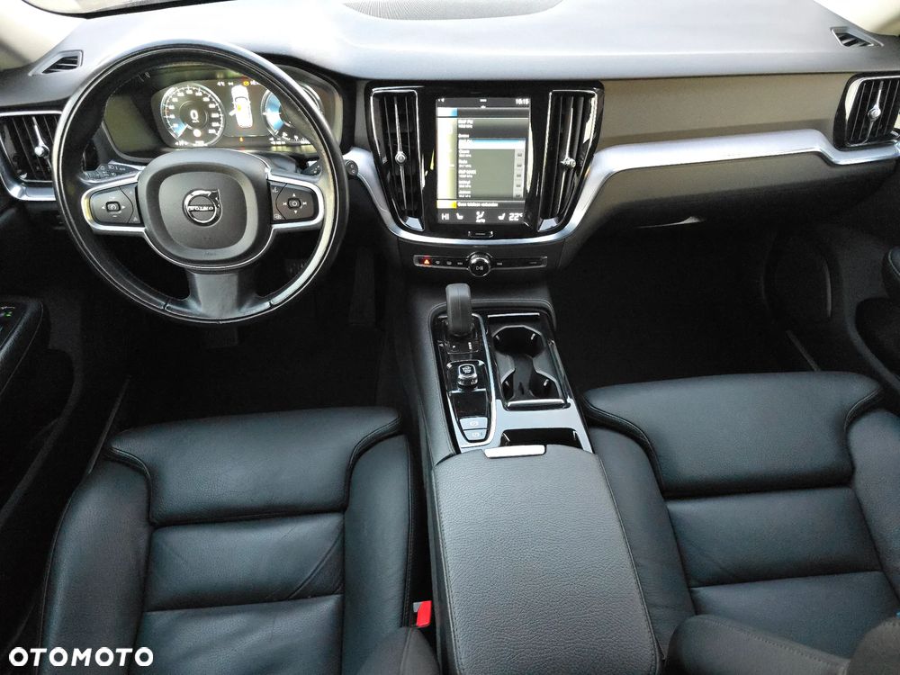 Volvo V60 T6 AWD Recharge Geartronic Inscription Expression - 38