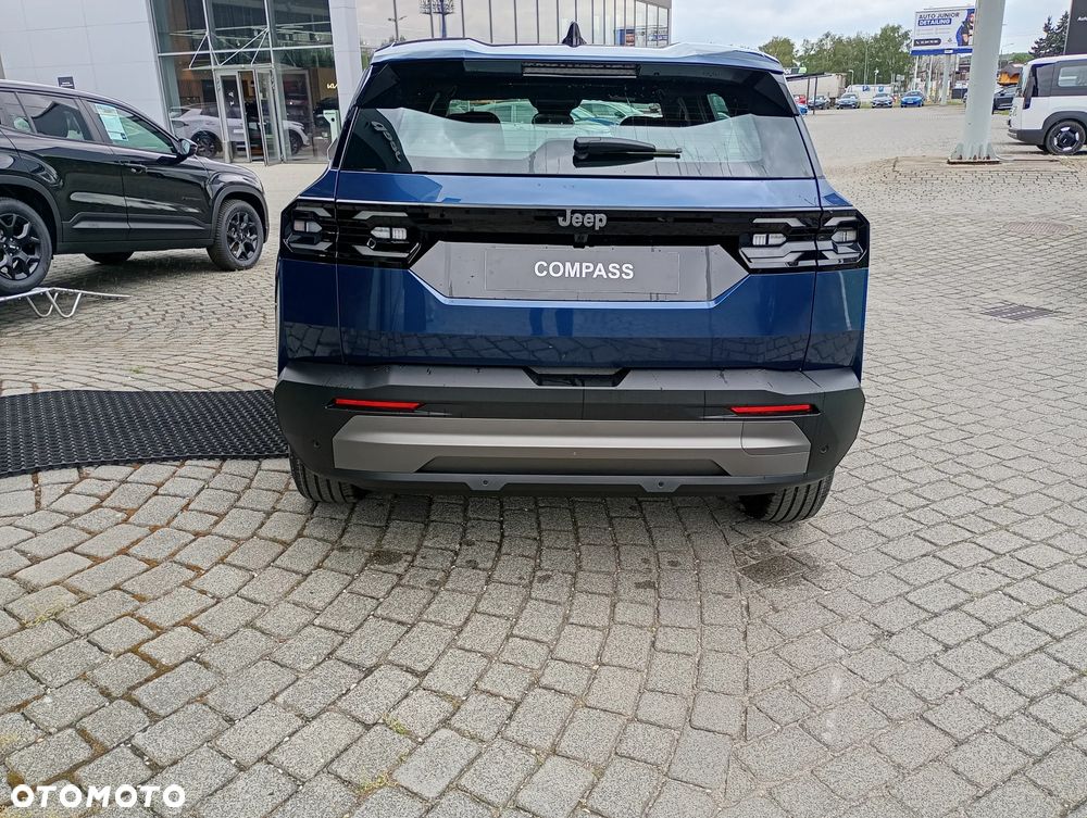 Jeep Compass 1.2 T3 mHEV Altitude FWD DCT - 8