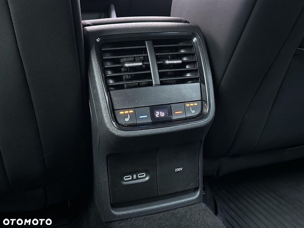 Skoda Octavia 2.0 TDI RS DSG - 31