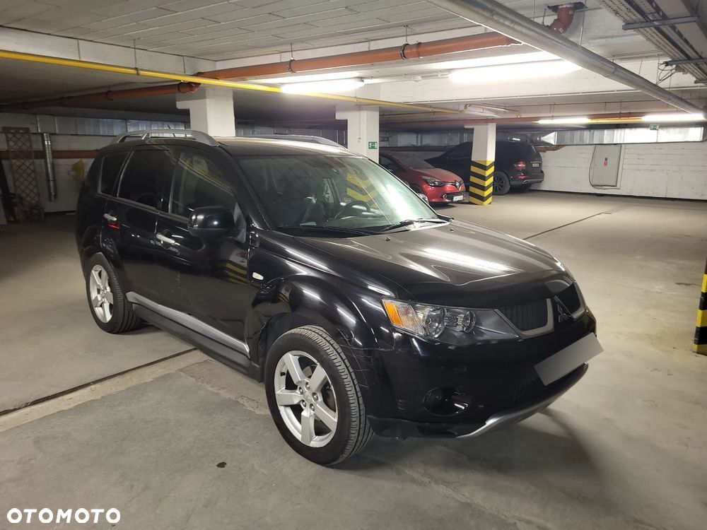 Mitsubishi Outlander 2.0 DID Intense + - 12