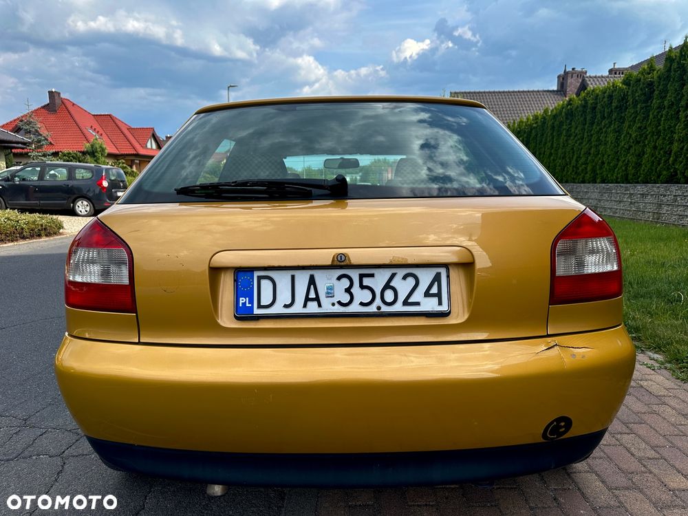 Audi A3 Sportback 1.8T Attraction - 4