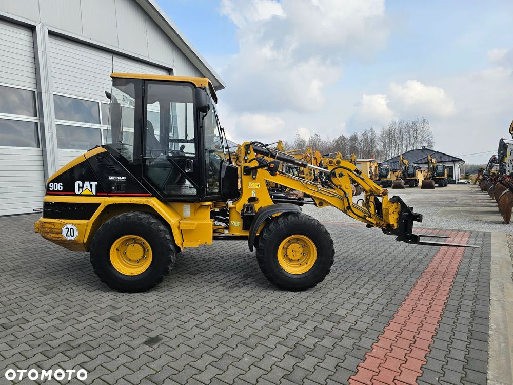Caterpillar 906 - 6