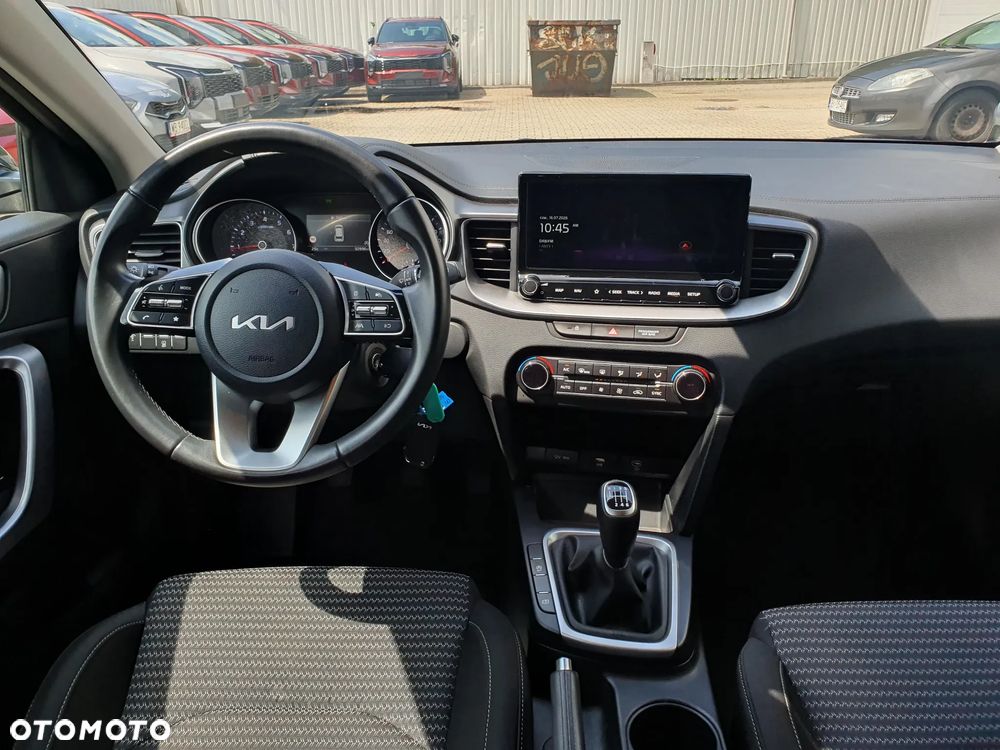 Kia Ceed 1.5 T-GDI M - 30