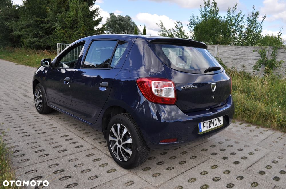 Dacia Sandero 1.2 16V 75 Celebration - 8