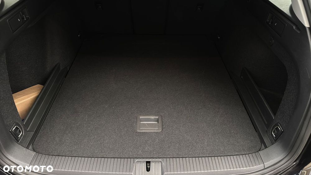 Volkswagen Passat 2.0 TSI Elegance DSG - 13