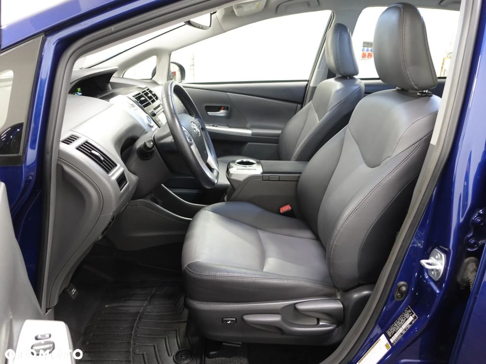 Toyota Prius (Hybrid) - 20