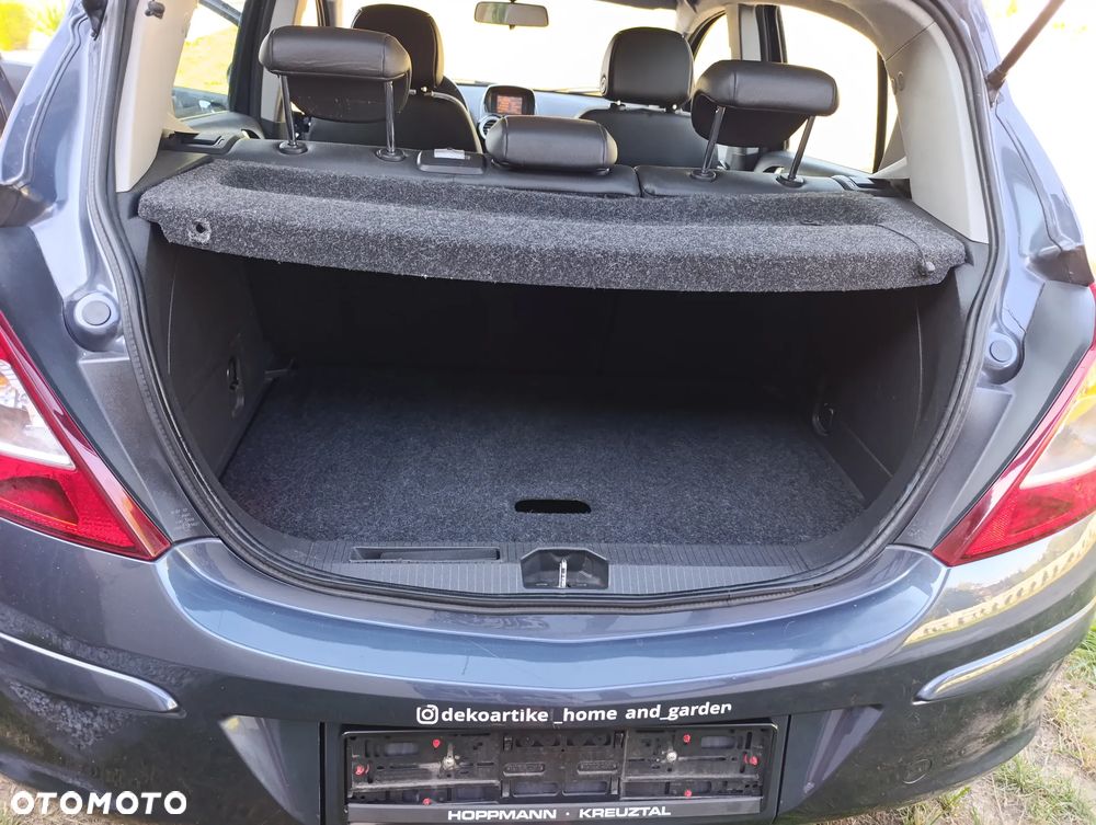 Opel Corsa 1.4 16V Cosmo - 18