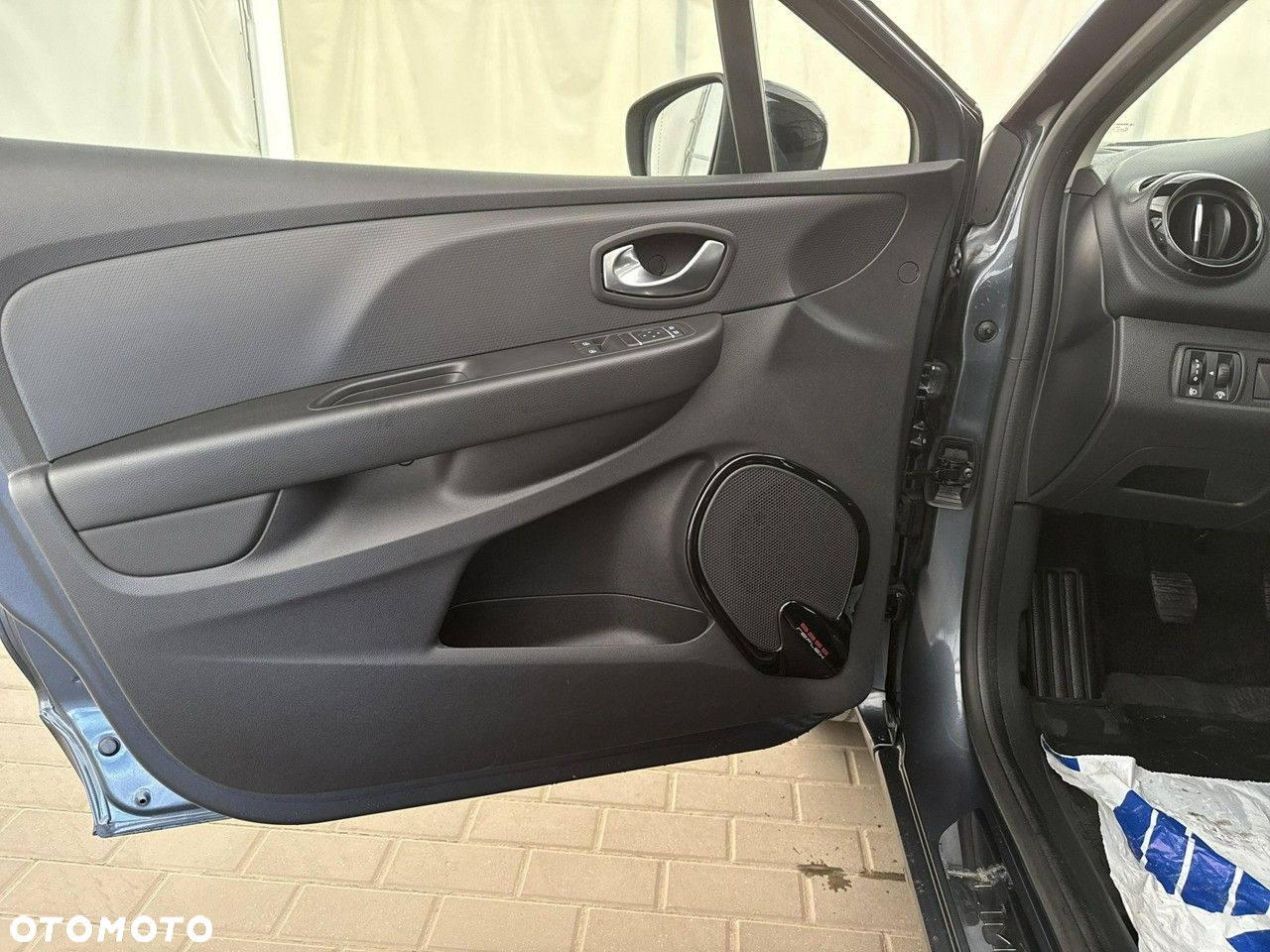 Renault Clio - 10