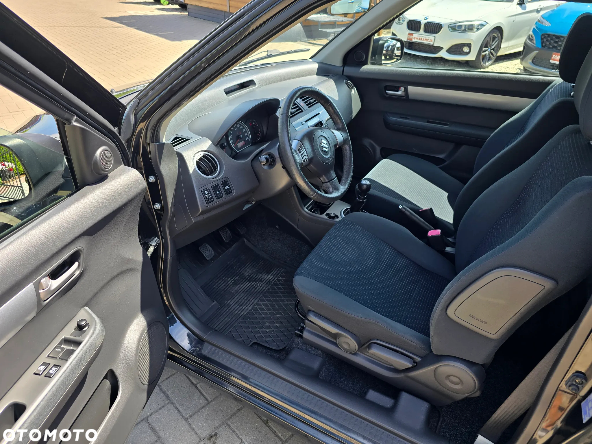 Suzuki Swift - 8