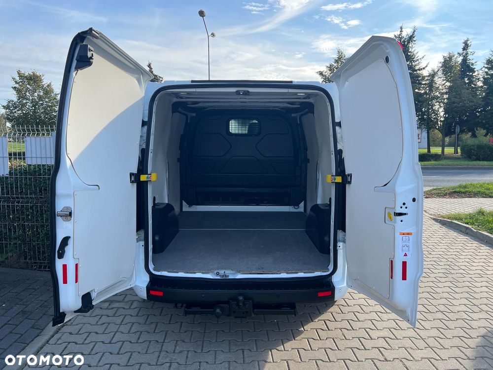 Ford TRANSIT CUSTOM 2,0 TDCI 130KM L1 AUTOMAT BI-XENON - 21