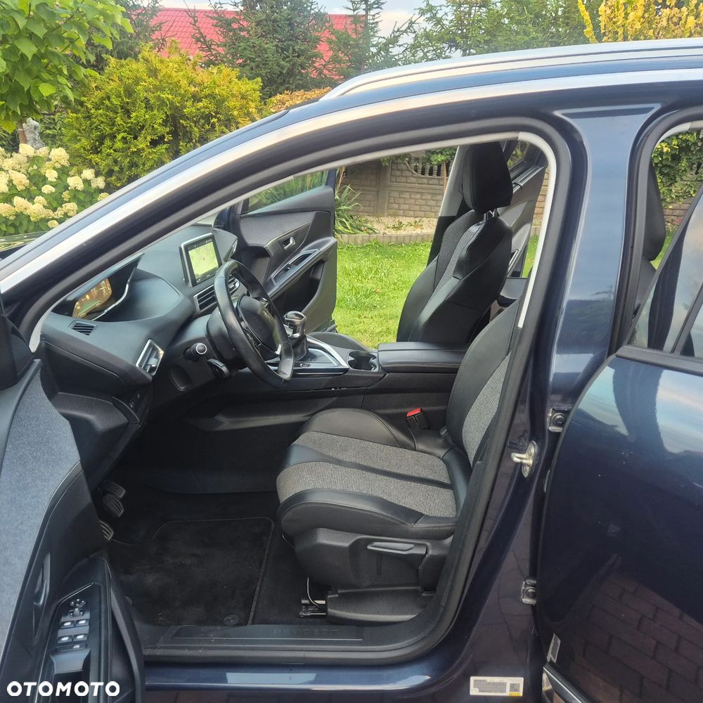 Peugeot 5008 BlueHDi 130 Allure - 19