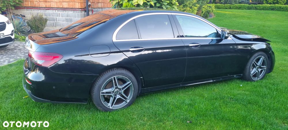 Mercedes-Benz Klasa E 220 d 9G-TRONIC AMG Line - 12
